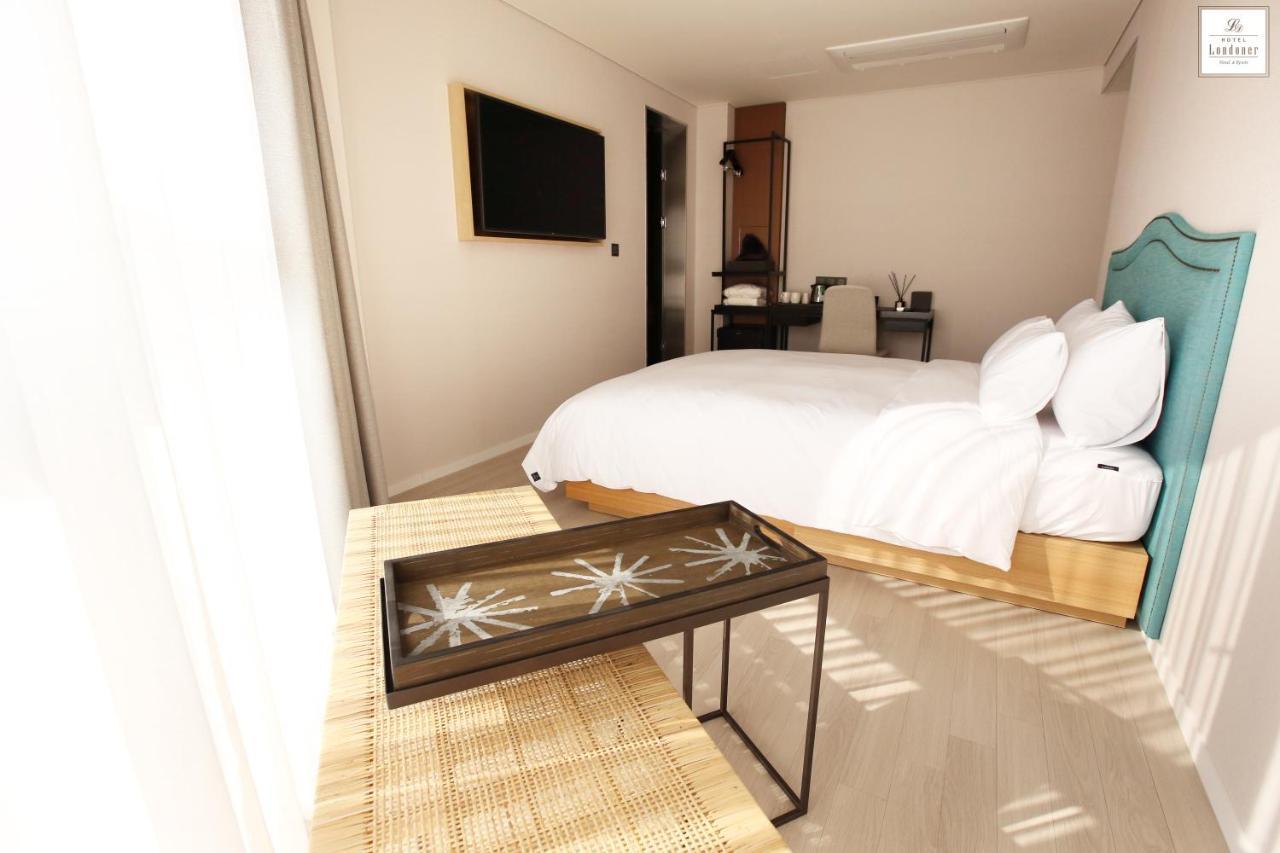 Londoner Hotel Gwangan Busan Buitenkant foto