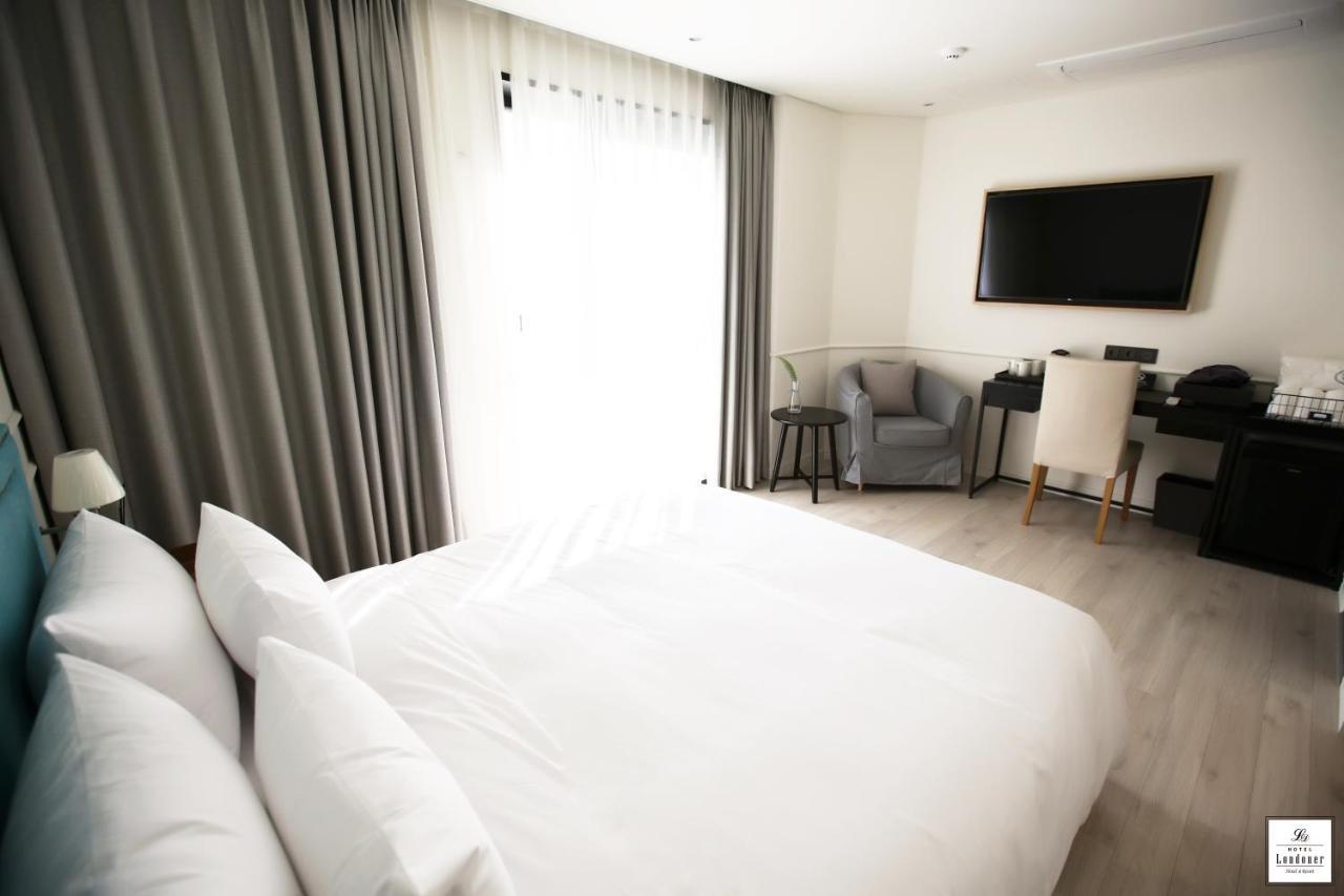 Londoner Hotel Gwangan Busan Buitenkant foto