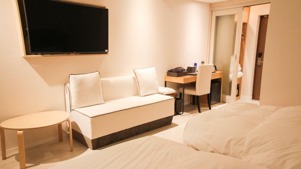 Londoner Hotel Gwangan Busan Buitenkant foto