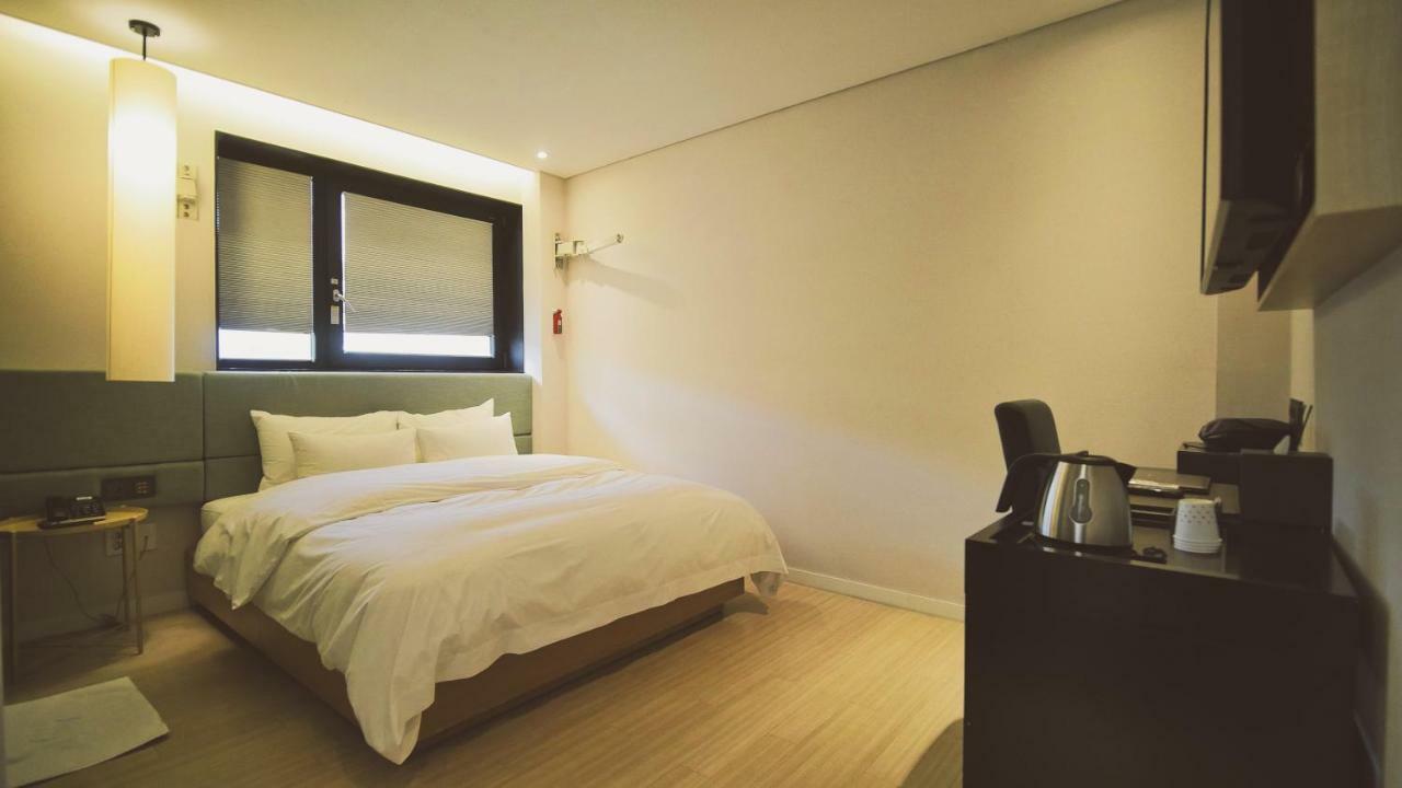Londoner Hotel Gwangan Busan Buitenkant foto